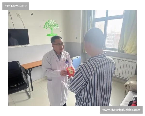 廖力生手术苏醒后首问比分 队友齐聚病房关切探望