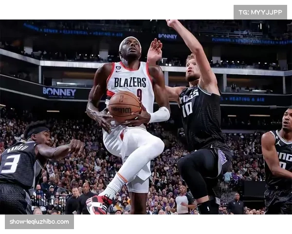 开拓者迎首胜 主帅更换未显著影响球队战术调整