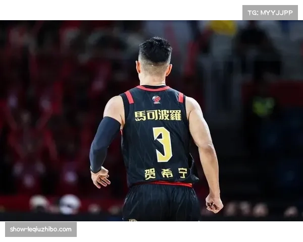 深圳客场大胜新疆 贺希宁31分背后团队传导球体系解析 深圳客场大胜新疆 贺希宁31分背后团队传导球体系解析